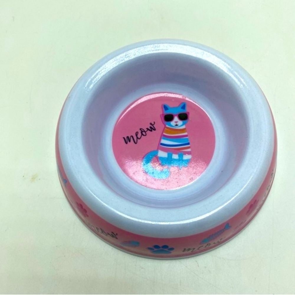 NEW Plastic Graphic Cat Dish
